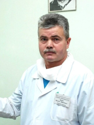 Заведующий отделением – врач-оториноларинголог Беляев Василий Мефодиевич